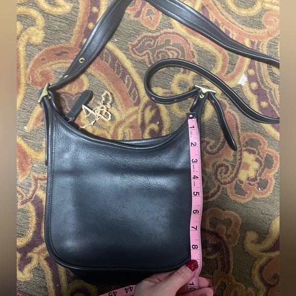 Vintage Black Leather Coach Janice Crossbody Purse - Picture 9 of 11